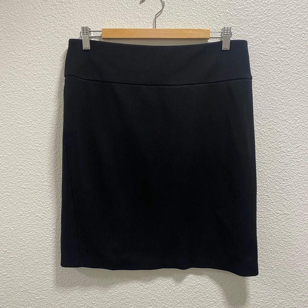Eileen fisher black straight skirt size medium
